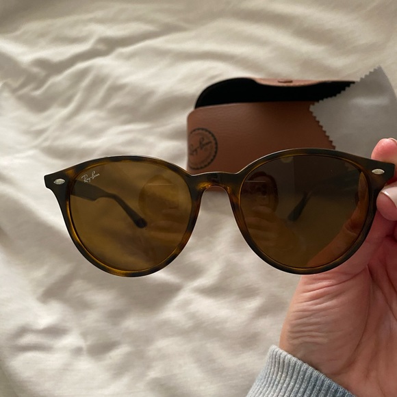 Brand New Ray Bans Sunglasses